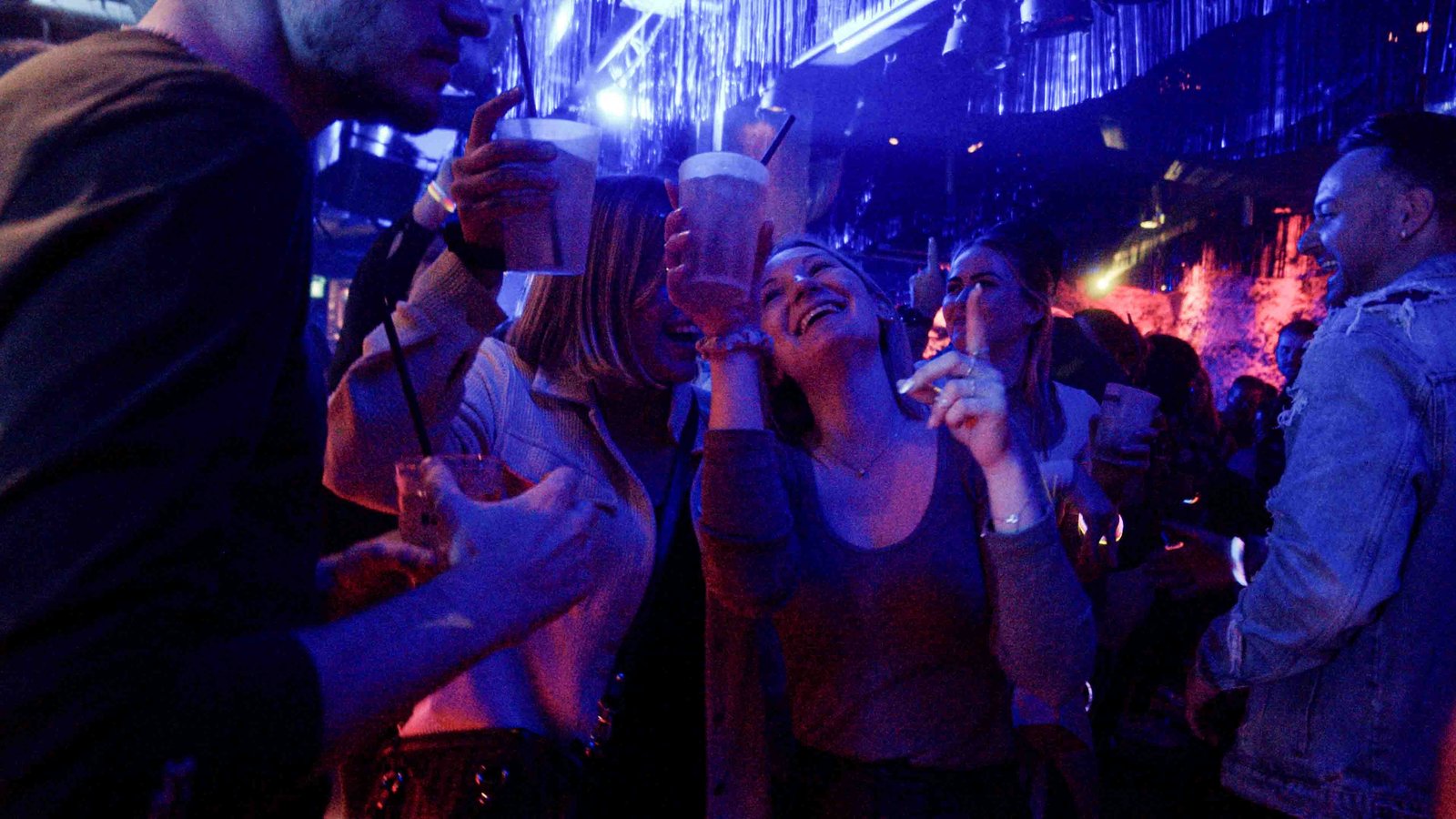 2B Events, Event buchen, Schlosskeller, Bar, Dancing, Club