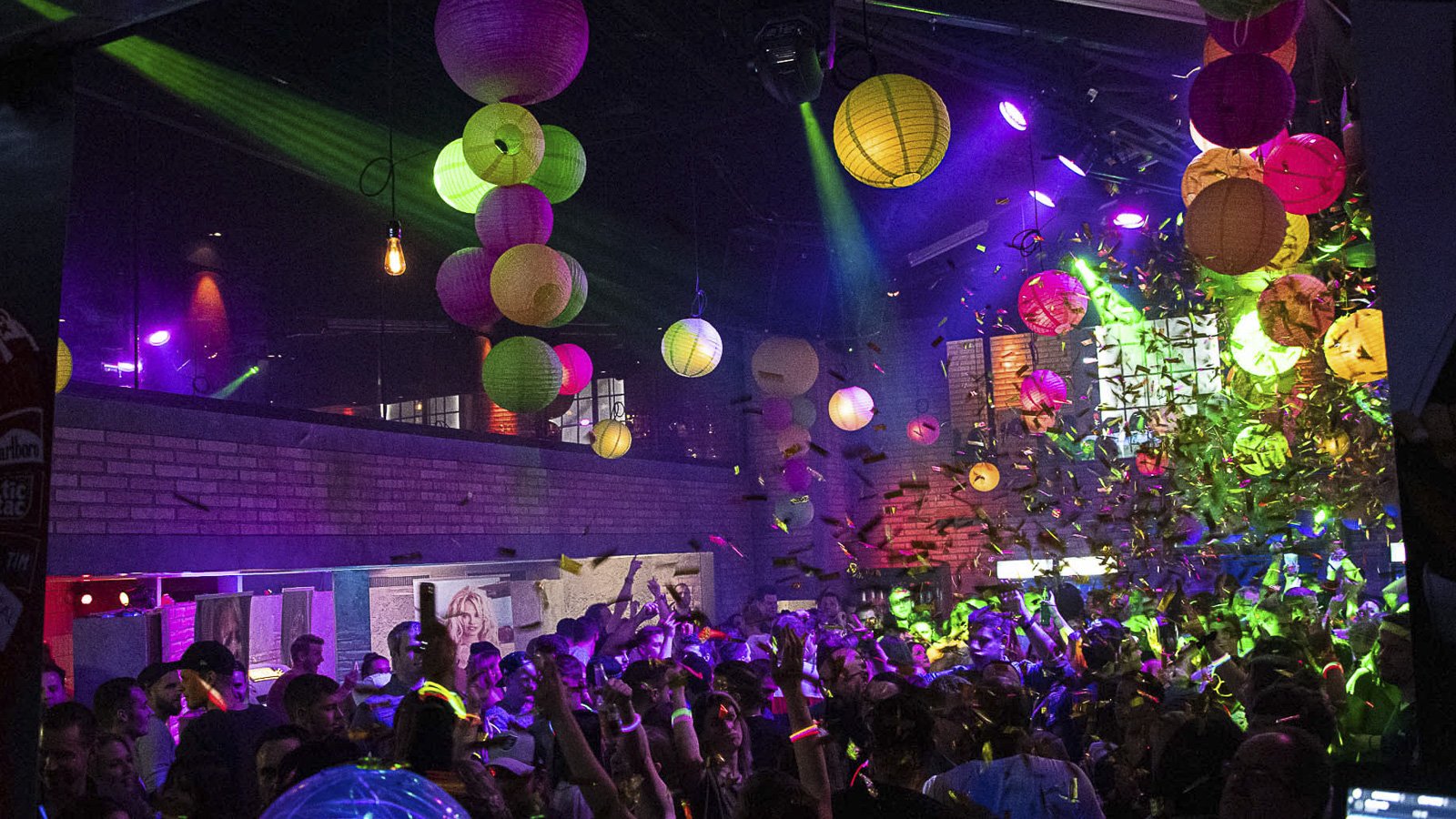 2B Events Party 90's Just & Only 