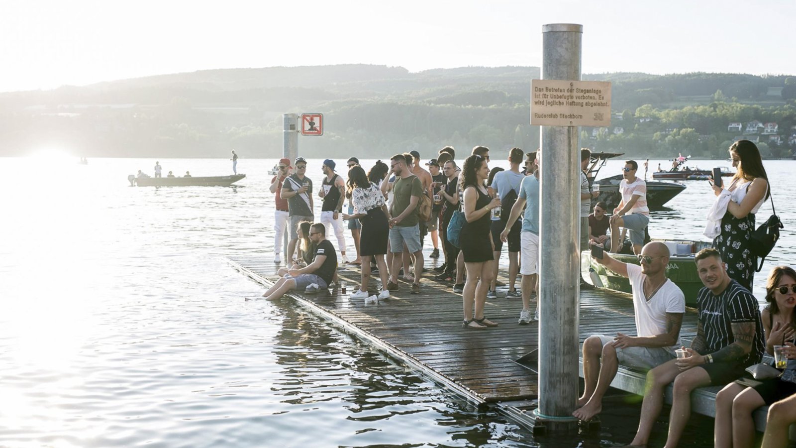 2B Events Party, Tanz am See, Bootssteg